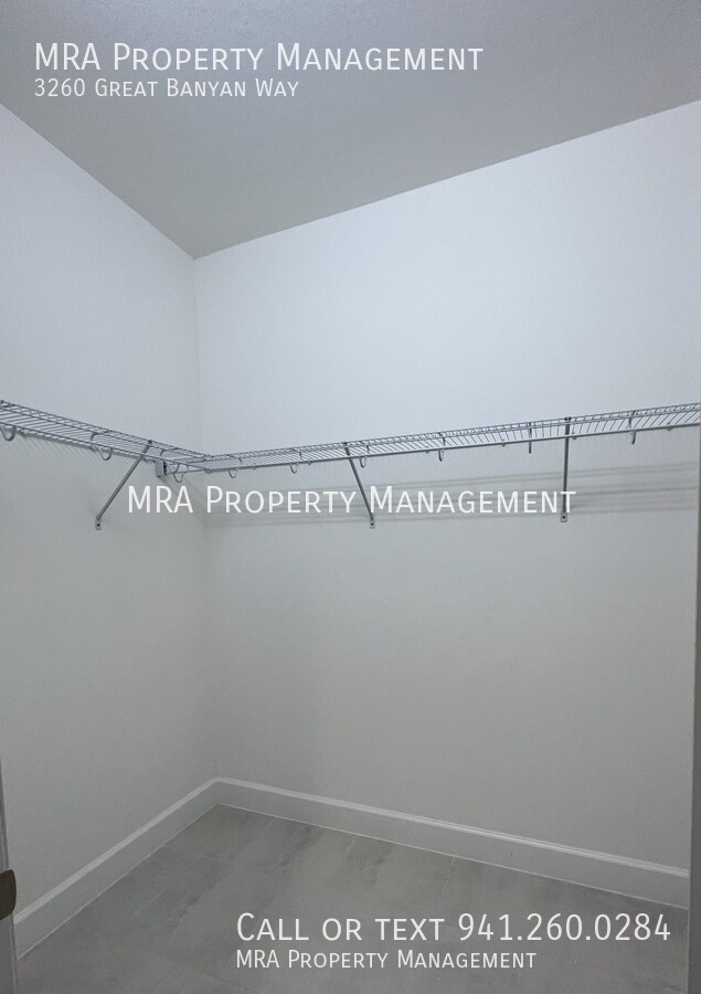 Building Photo - 3260 Great Banyan Way