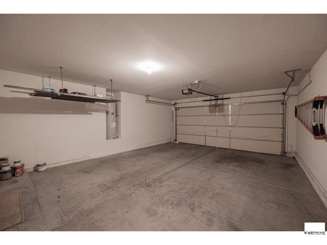 Building Photo - 6715 S 35th Dr