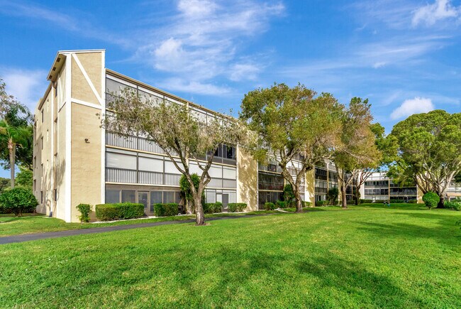 Building Photo - 14376 Amberly Ln