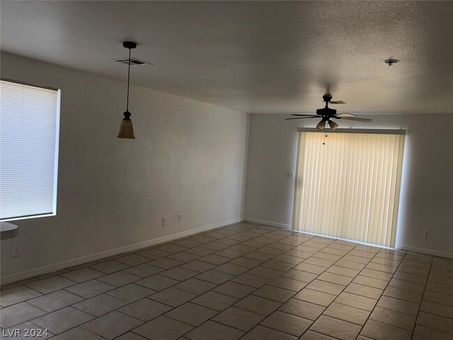 Building Photo - 5521 Ramirez St