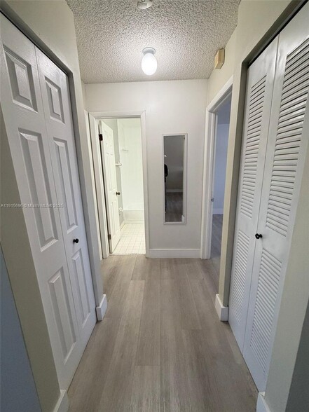 Building Photo - 3375 W 76th St