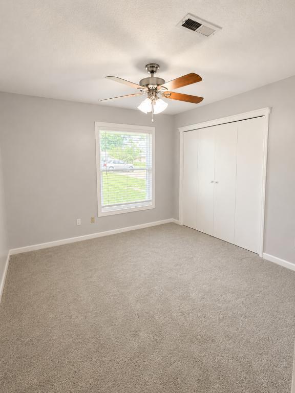 Building Photo - 302 Richland Dr