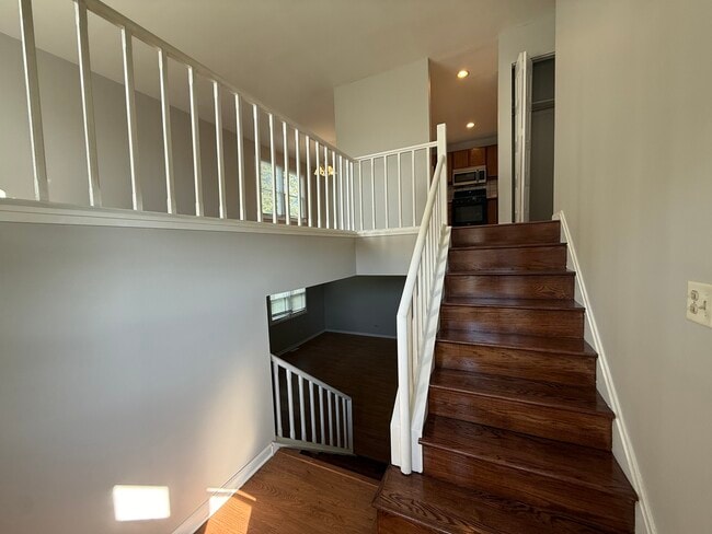 Building Photo - 371 Payson Cir