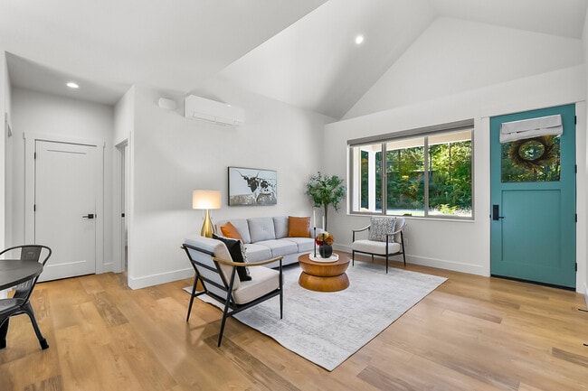 Building Photo - 32686 NE Big Rock Rd