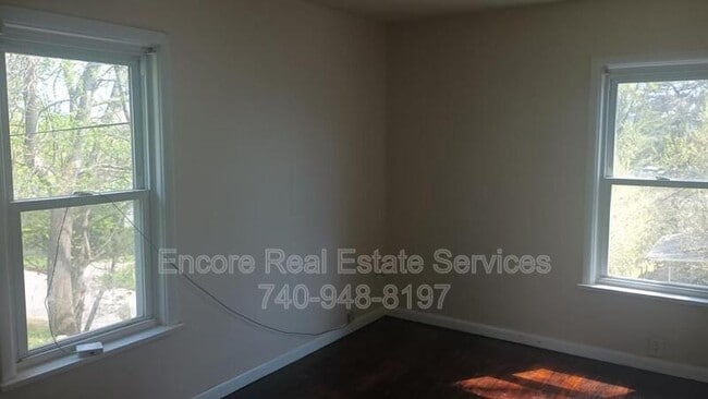 Building Photo - 480 Ridge Ave