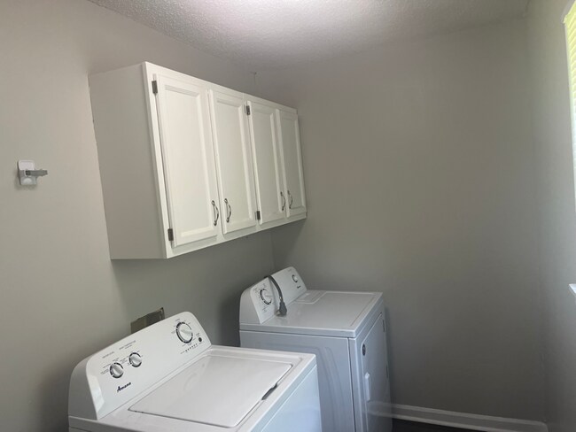 Building Photo - 1843 W Jackson St