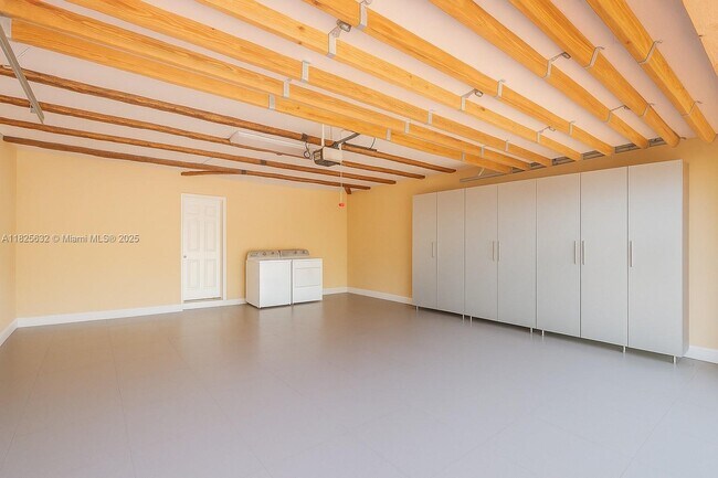 Building Photo - 9318 NW 50th Doral Cir S