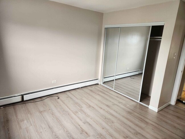 Building Photo - 1425 E 156th St