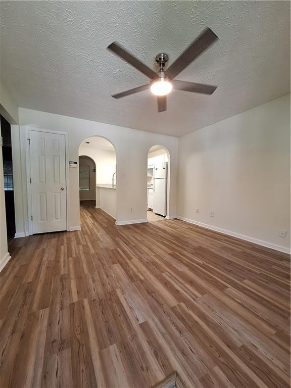 Building Photo - 971 Windwood Ct