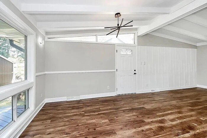 Building Photo - Room in House on Milford Rd