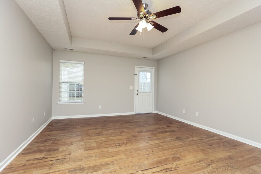 Building Photo - 718 Wildwood Dr