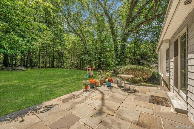 Building Photo - 9 Country Rd