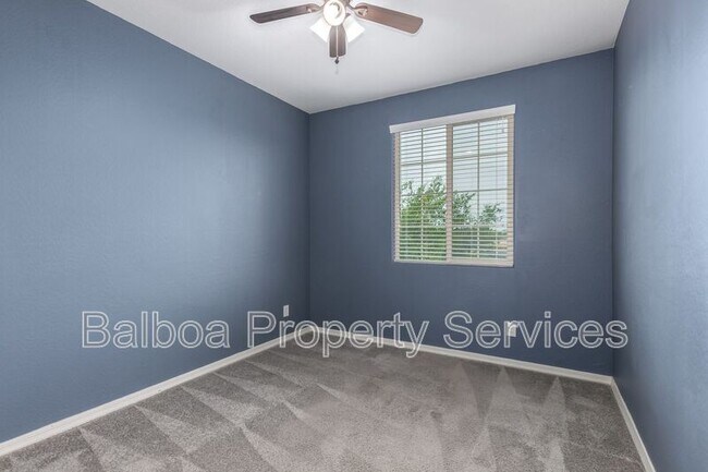 Building Photo - 5427 S Canyon Rim