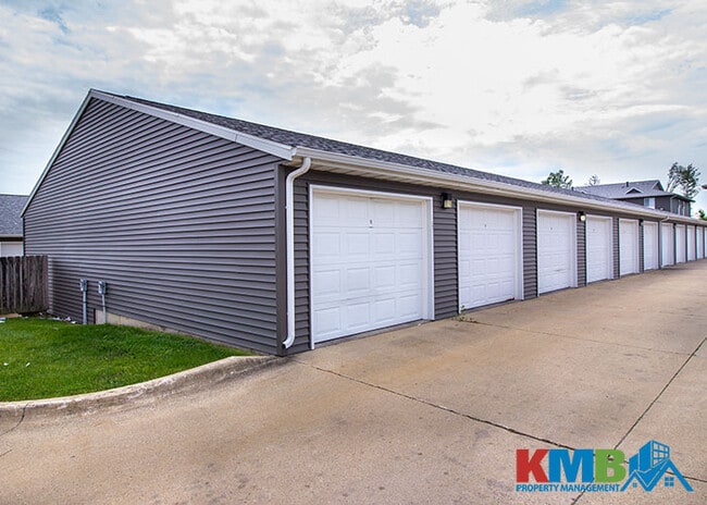 Building Photo - 125 E Boyson Rd