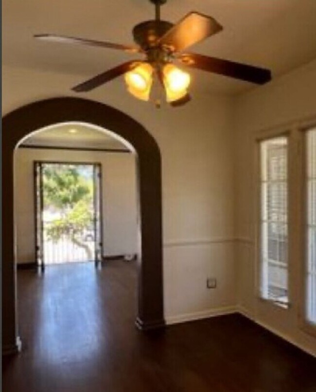 Building Photo - 1171 Huntington Dr