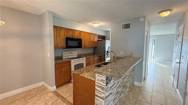 Building Photo - 106 Booth Ln