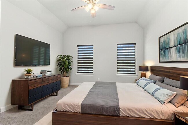 Building Photo - 3010 Tranquility Lake Estates Blvd