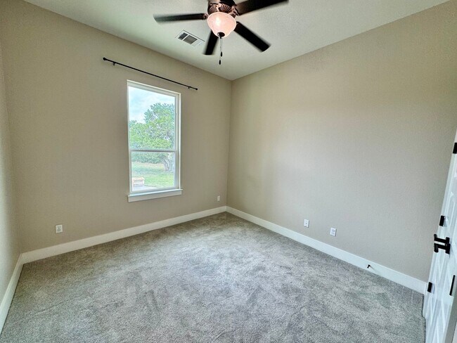 Building Photo - AVAILABLE NOW! One-of-a-Kind Luxury Estate | 5BD/3BA on 2 Acres in Liberty Hill!