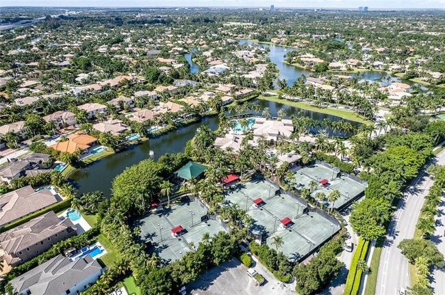 Building Photo - 11064 Canary Island Ct