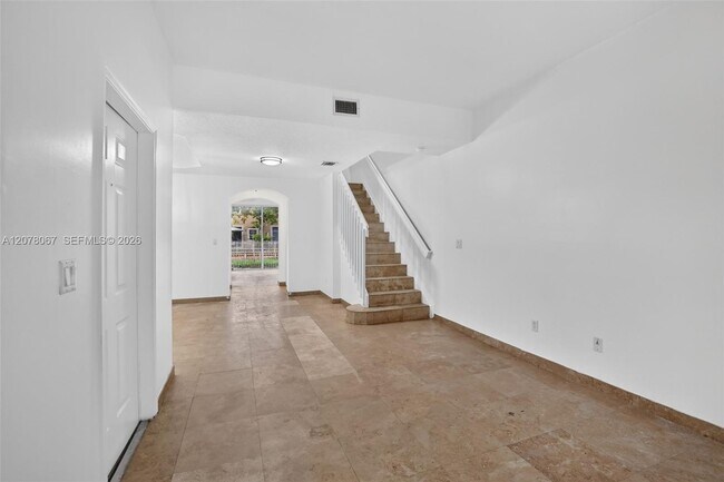 Building Photo - 4927 N Harbor Isles Dr