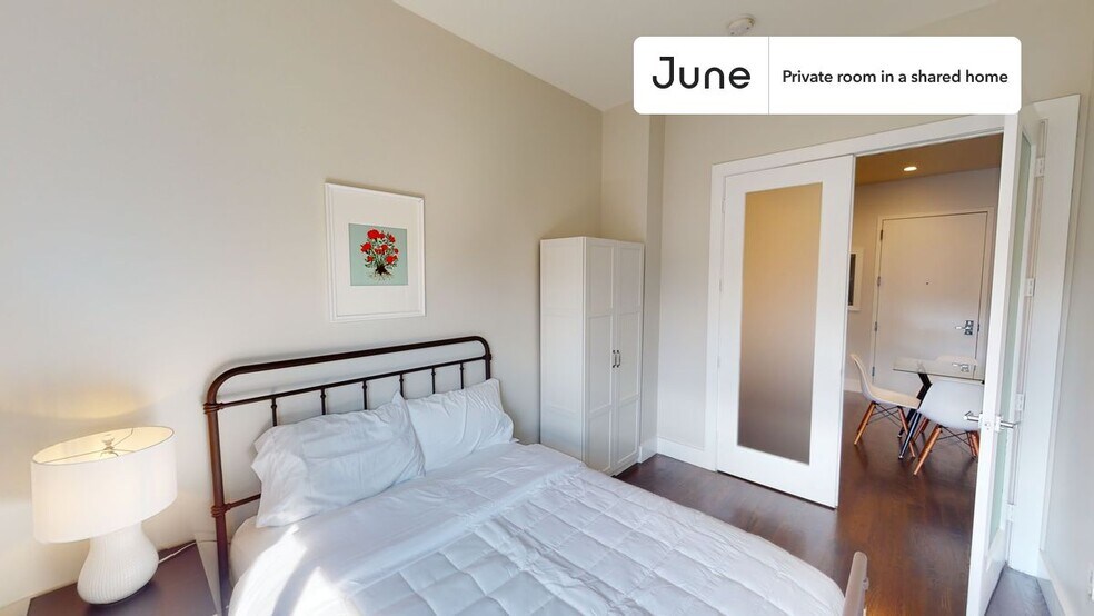 Building Photo - Room in Shared 4 bed/2 bath home