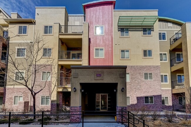 Primary Photo - $1,800 - Updated One Bedroom Unit with Bon...