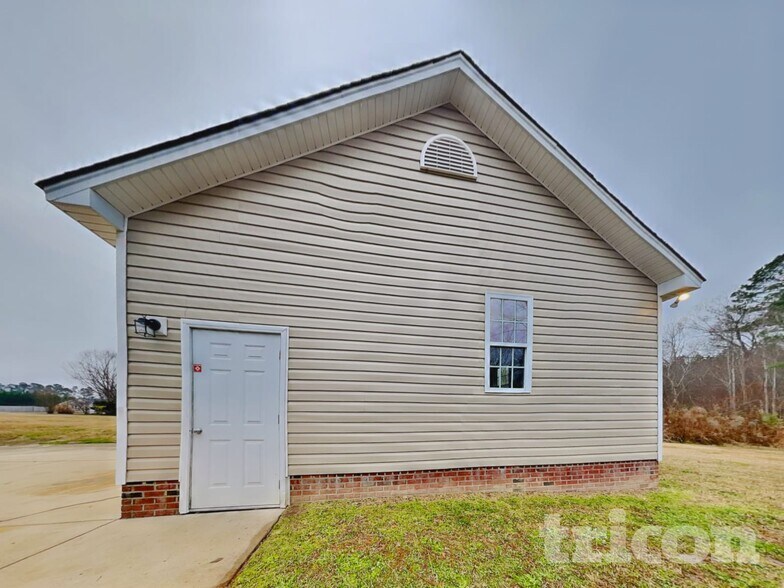 Building Photo - 4 Stratus Ln