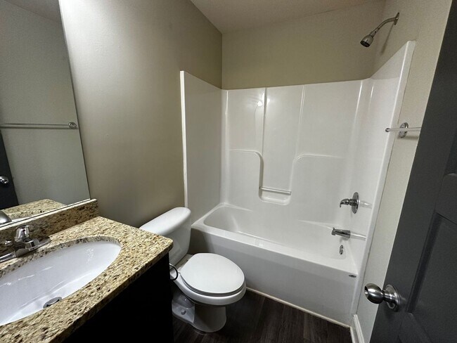 Building Photo - PRE-LEASING FOR AUGUST 2026!