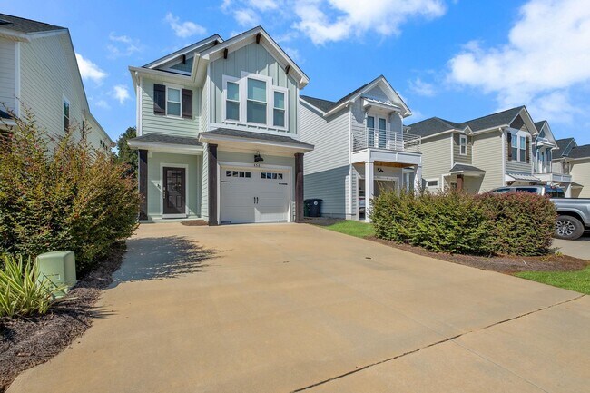 Primary Photo - 458 Grand Oaks Rd