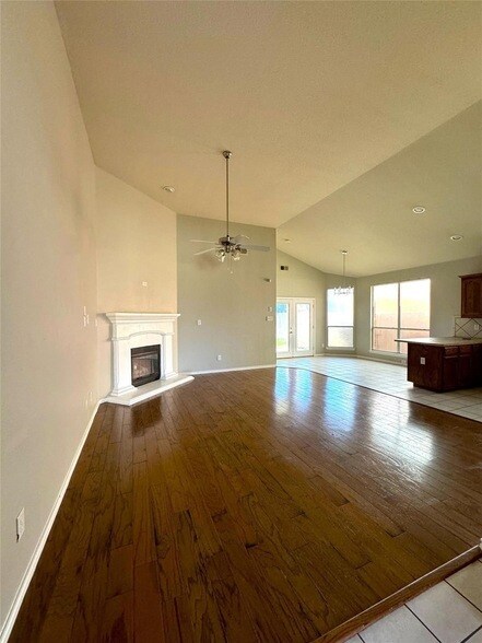 Building Photo - 10129 Bull Run