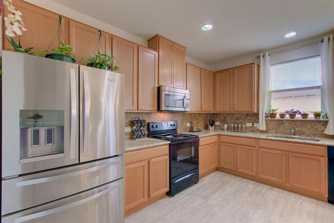 Building Photo - 6816 Sunderland Trail