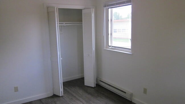 Building Photo - Newly Remodeled 3 Bedroom, 2 Bath Home on Montezuma Avenue