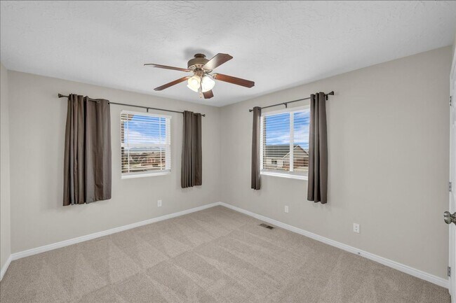 Building Photo - 2367 Monarch Cir