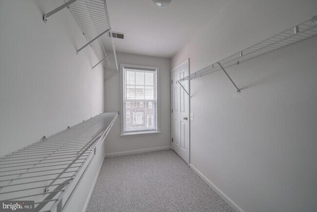 Building Photo - 6138 Manchester Park Cir