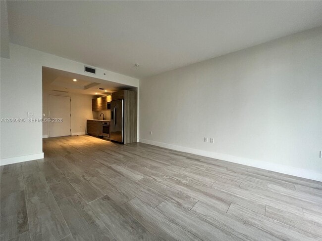 Building Photo - 121 NE 34th St