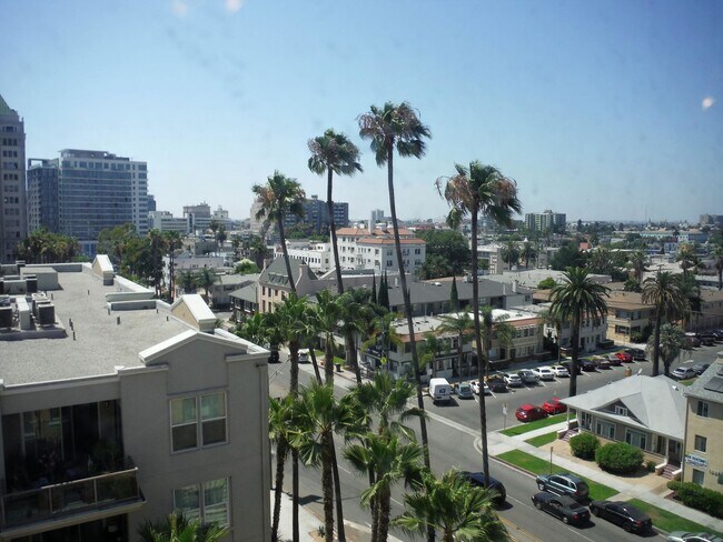 Building Photo - Beachfront Top-Floor 1BR at The St. Regis – Ocean Views + Utilities Included!