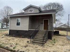 Building Photo - 205 Wood St