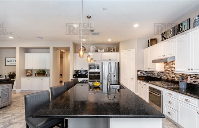 Building Photo - 32176 Golden Eye Dr