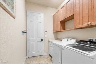 Building Photo - 11006 Longwing Dr