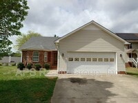 Building Photo - 160 Crossfield Ridge Ct SW
