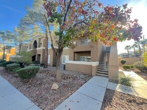 Building Photo - 2bed/2bath in Southwest gated community