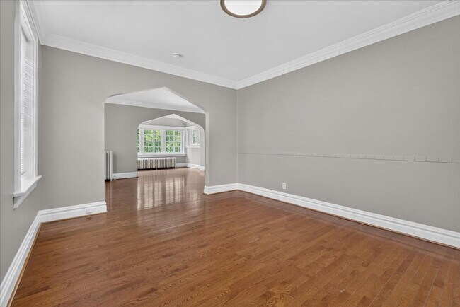 Building Photo - 5252 Bancroft Ave