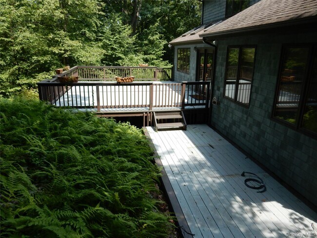Building Photo - 104 County Rd 65