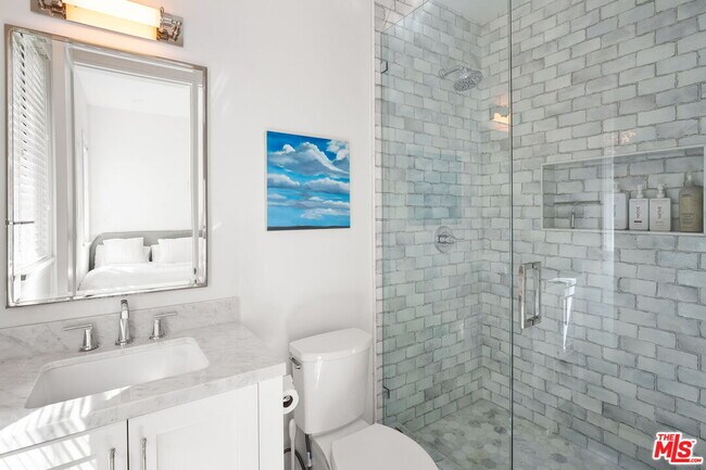 Building Photo - 1086 Marco Pl