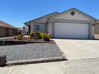 Building Photo - 3908 Suntrail Rd NW