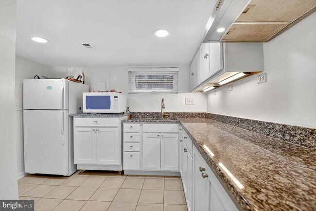 Building Photo - 3705 8th St S