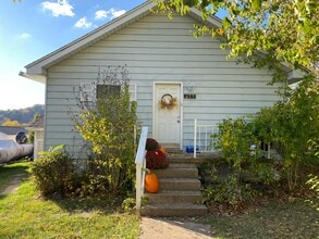 Building Photo - 235 Wayland St