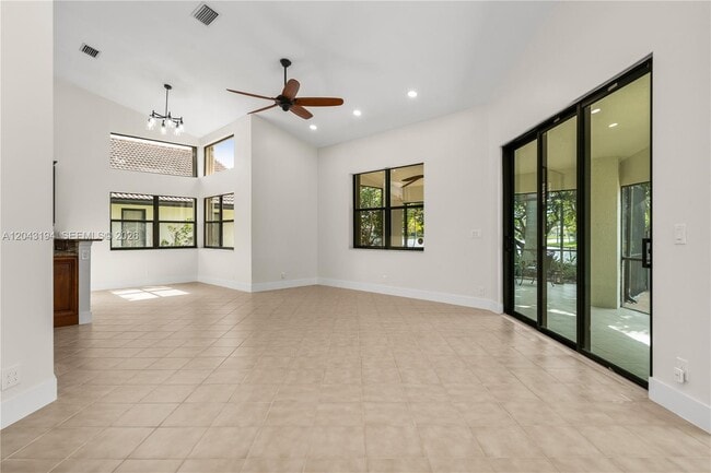 Building Photo - 1087 Deerwood Ln