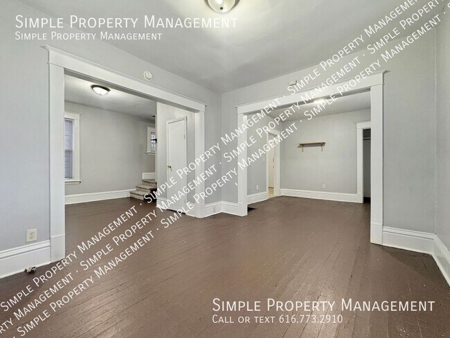 Building Photo - 851 Dayton St SW
