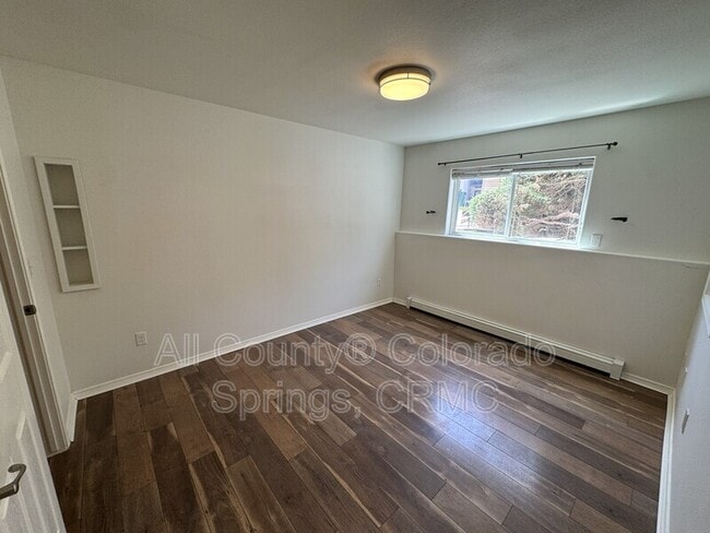Building Photo - 5030 El Camino Dr